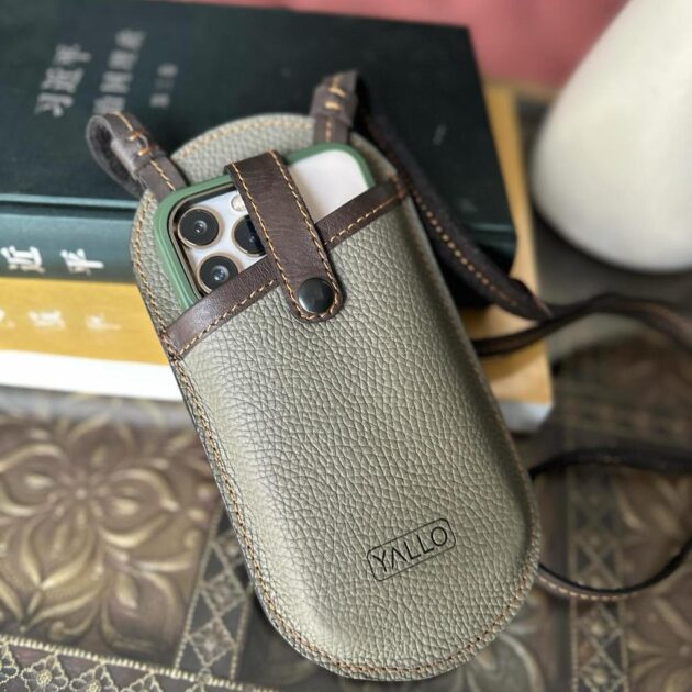 Iris Phone bag